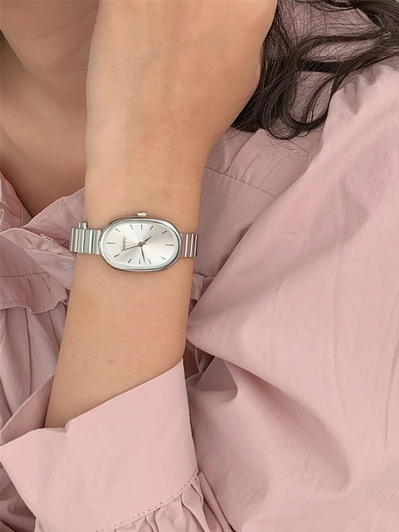 Pequeno Redondo Vintage Luxuoso Mulheres Relógio , Elegante E Versátil Relógio De Quartzo
