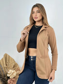 Vendedor Indicado
Blazer Feminino Elegante Alongado Acinturado 2198 Com Manga Longa e Bolsos Fakes - Social, Feminino, Trabalho, Escritório, Dia-a-Dia, Perfeito para Compor Looks