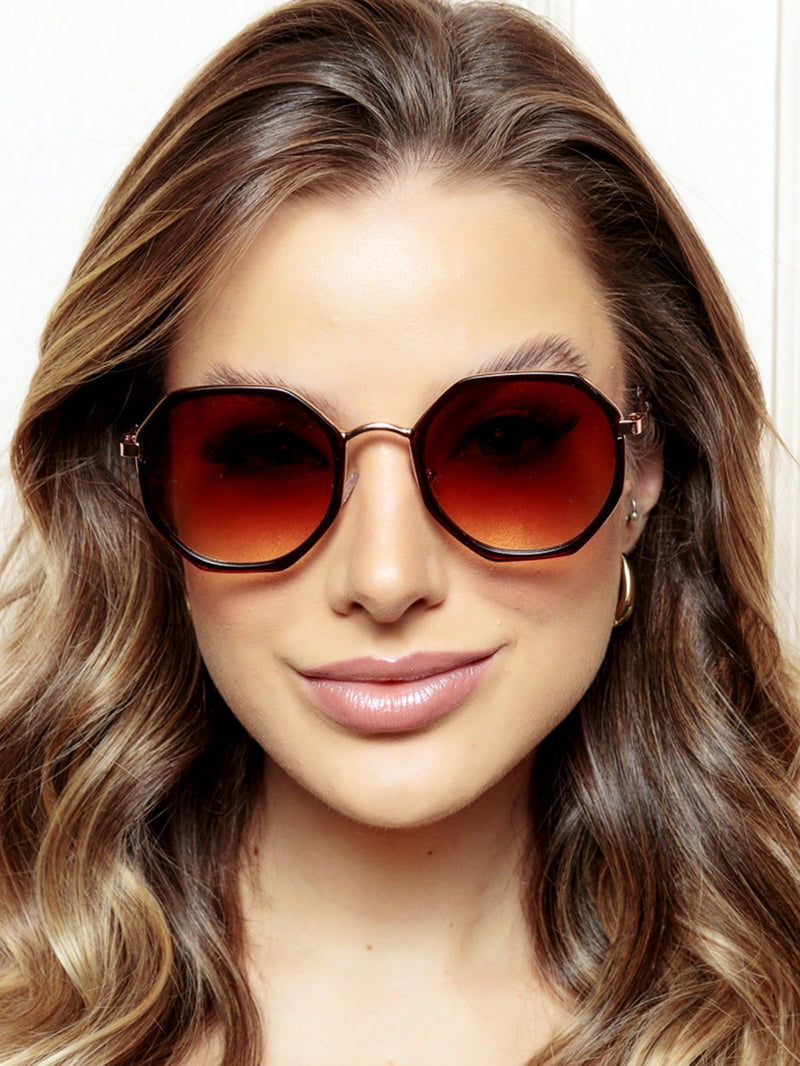 Vendedor Indicado
Óculos Vintage De Moda OCTOGONAL Feminina LENTEUV400 COM ESTOJO