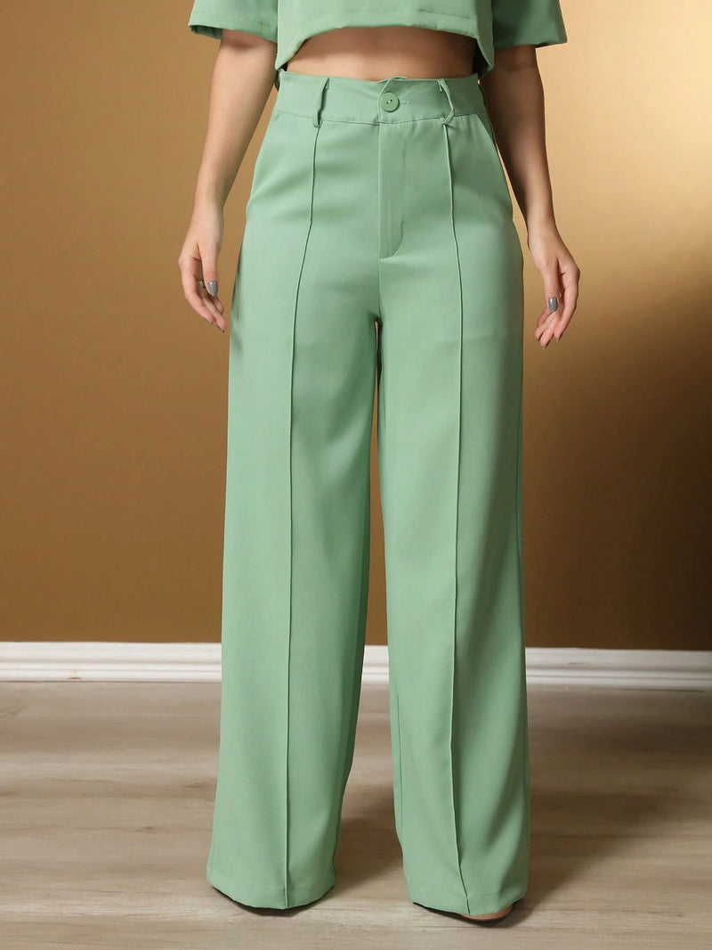 Vendedor IndicadoConjunto feminino de alfaiataria blusa manga curta com calça reta ótimo para usar no trabalho dia a dia casual premium acabamento pespontado