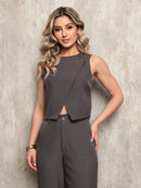 Vendedor Indicado
Conjunto Feminino em Alfaiataria Laris Blusa com Calça comprida