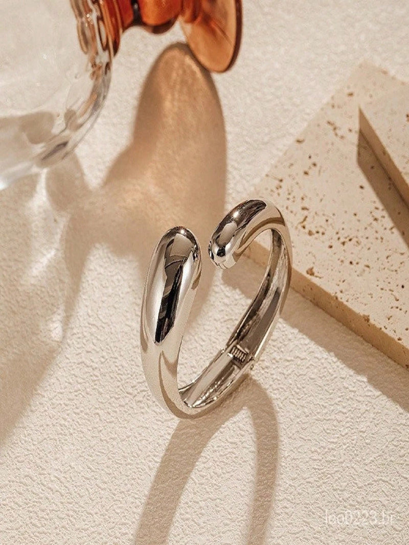 Vendedor Indicado
Pulseira aberta estilo barroco retro europeu e americano banhado a ouro luz luxo moda versátil1