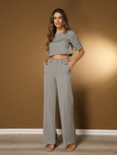 Vendedor IndicadoConjunto feminino de alfaiataria blusa manga curta com calça reta ótimo para usar no trabalho dia a dia casual premium acabamento pespontado