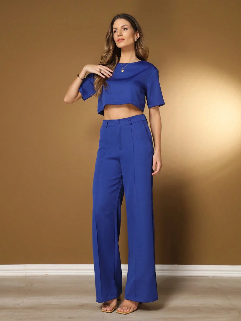 Vendedor IndicadoConjunto feminino de alfaiataria blusa manga curta com calça reta ótimo para usar no trabalho dia a dia casual premium acabamento pespontado