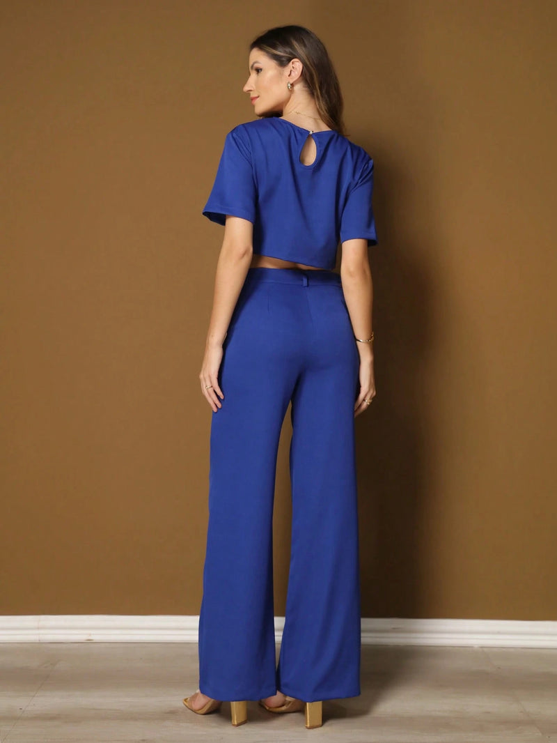 Vendedor IndicadoConjunto feminino de alfaiataria blusa manga curta com calça reta ótimo para usar no trabalho dia a dia casual premium acabamento pespontado