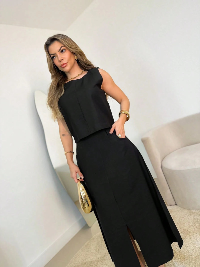 Vendedor IndicadoConjunto longo de linho, composto por saia com fenda e blusa com detalhes nas alças