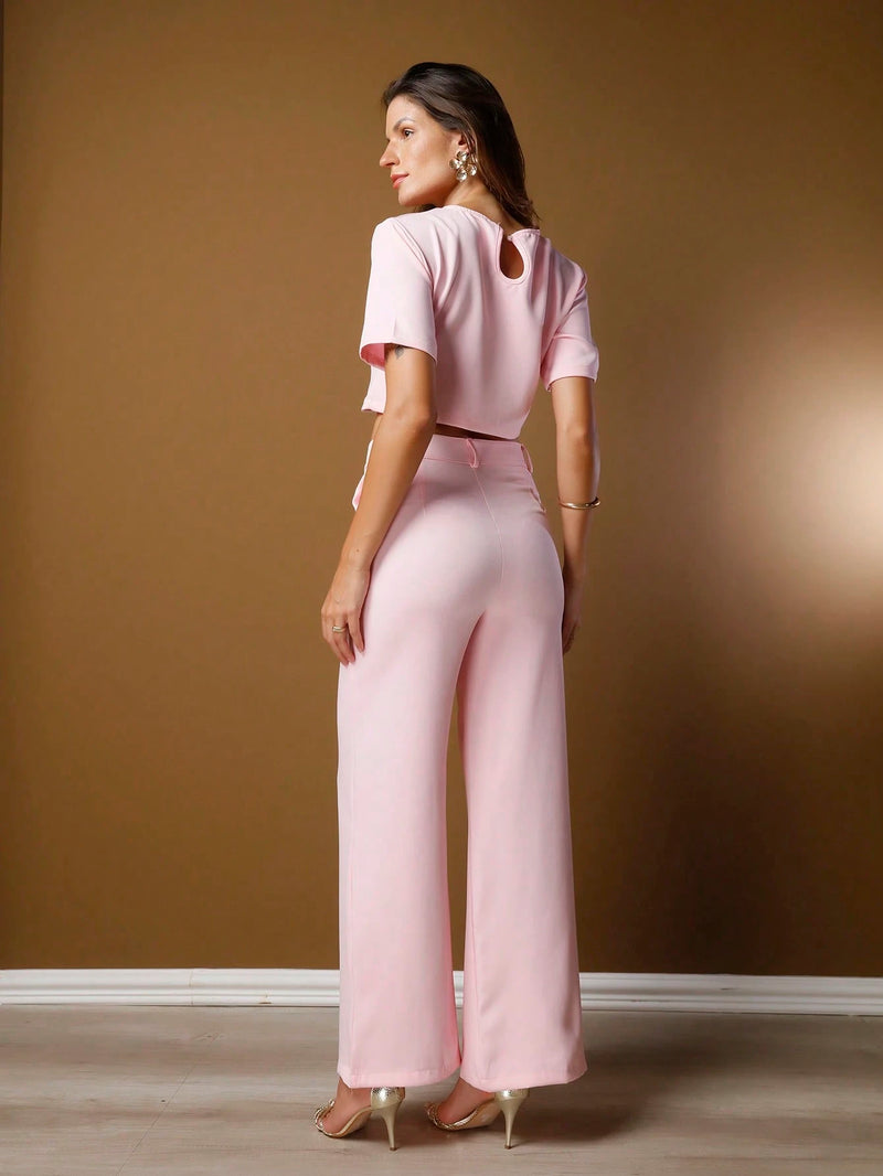 Vendedor IndicadoConjunto feminino de alfaiataria blusa manga curta com calça reta ótimo para usar no trabalho dia a dia casual premium acabamento pespontado