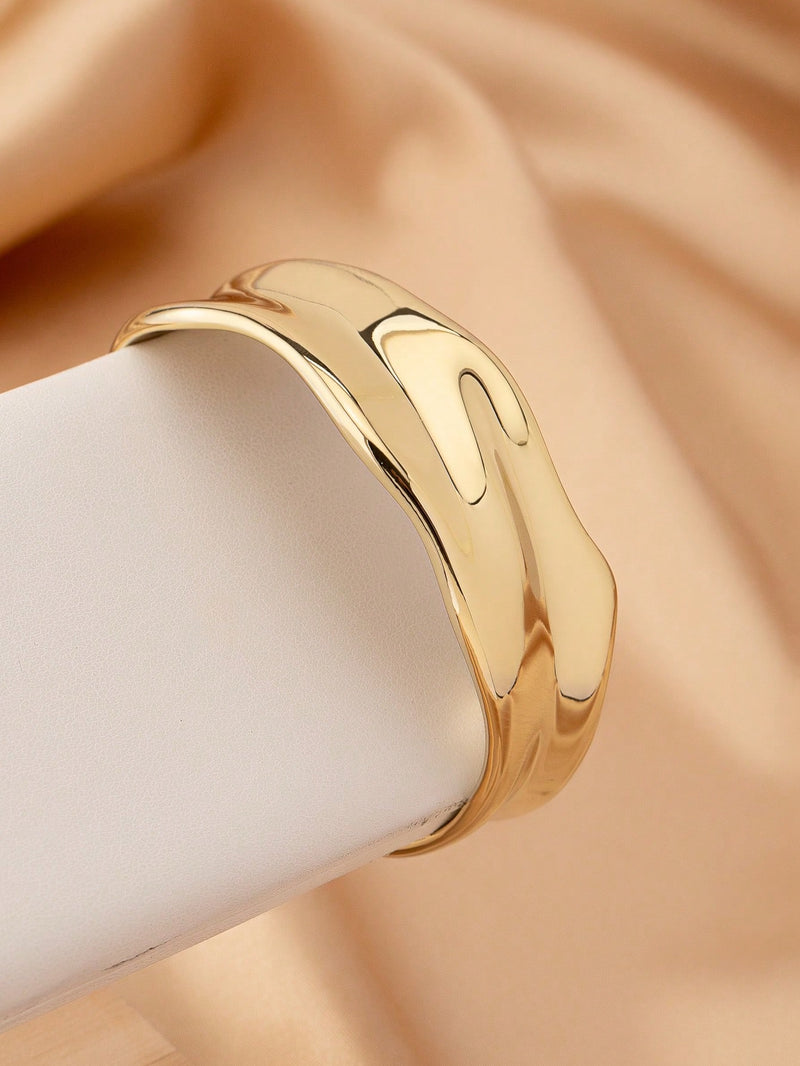 1 peça Bracelete Geométrico Assimétrico Vazado Fashion na Cor Dourada, Adequado para Férias, Praia, Festa Formal e Acessório Diário de Roupa