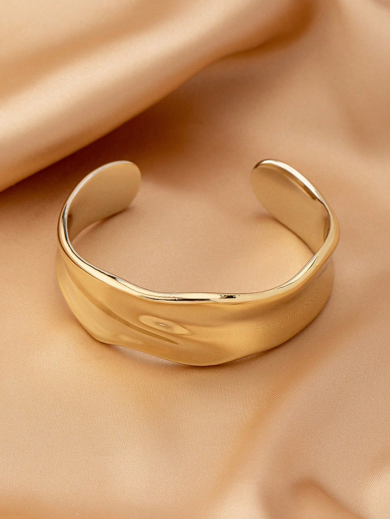 1 peça Bracelete Geométrico Assimétrico Vazado Fashion na Cor Dourada, Adequado para Férias, Praia, Festa Formal e Acessório Diário de Roupa
