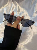 Vendedor Indicado
Óculos de sol modelo novo,100% proteção UV.