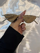 Vendedor Indicado
Óculos de sol modelo novo,100% proteção UV.