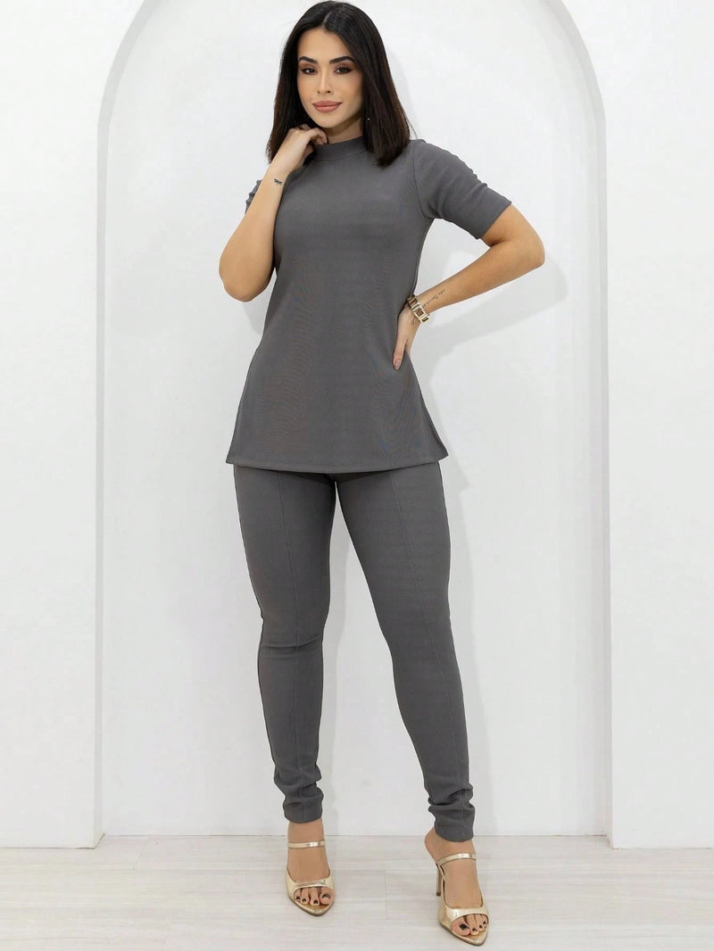 Conjunto Legging e Blusa Gola Alta Marrom – BEATRICE
