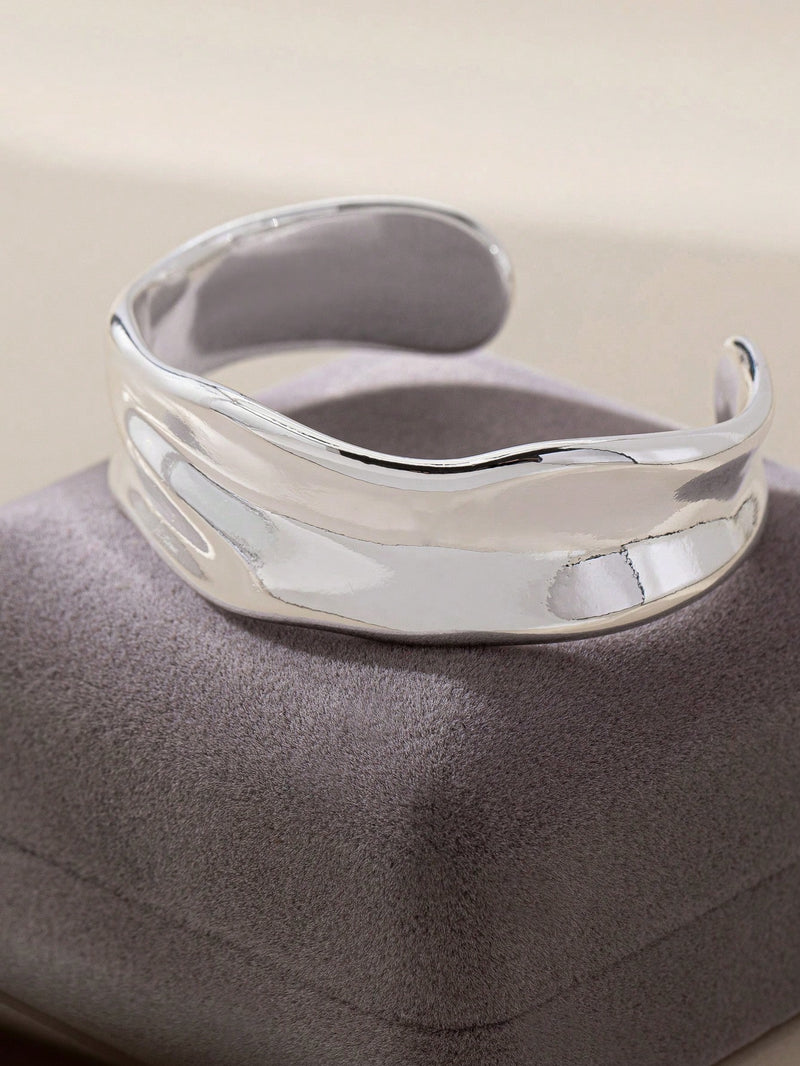1 peça Bracelete Geométrico Assimétrico Vazado Fashion na Cor Dourada, Adequado para Férias, Praia, Festa Formal e Acessório Diário de Roupa
