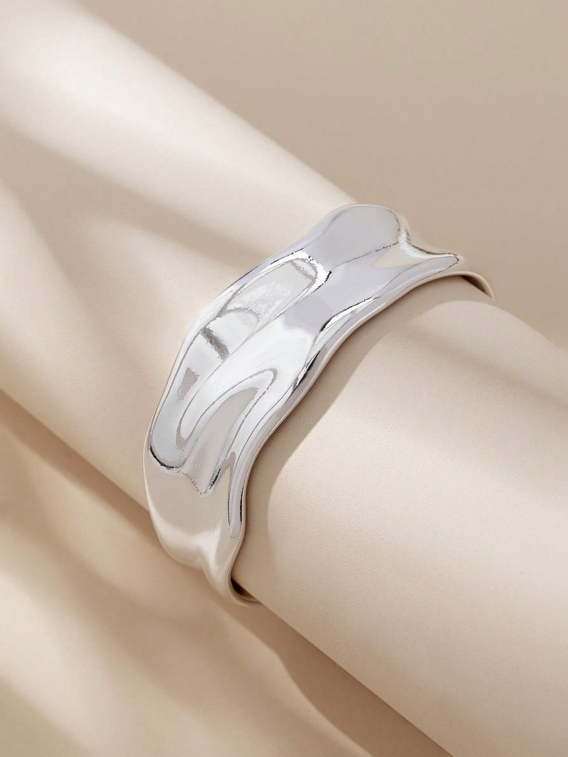1 peça Bracelete Geométrico Assimétrico Vazado Fashion na Cor Dourada, Adequado para Férias, Praia, Festa Formal e Acessório Diário de Roupa