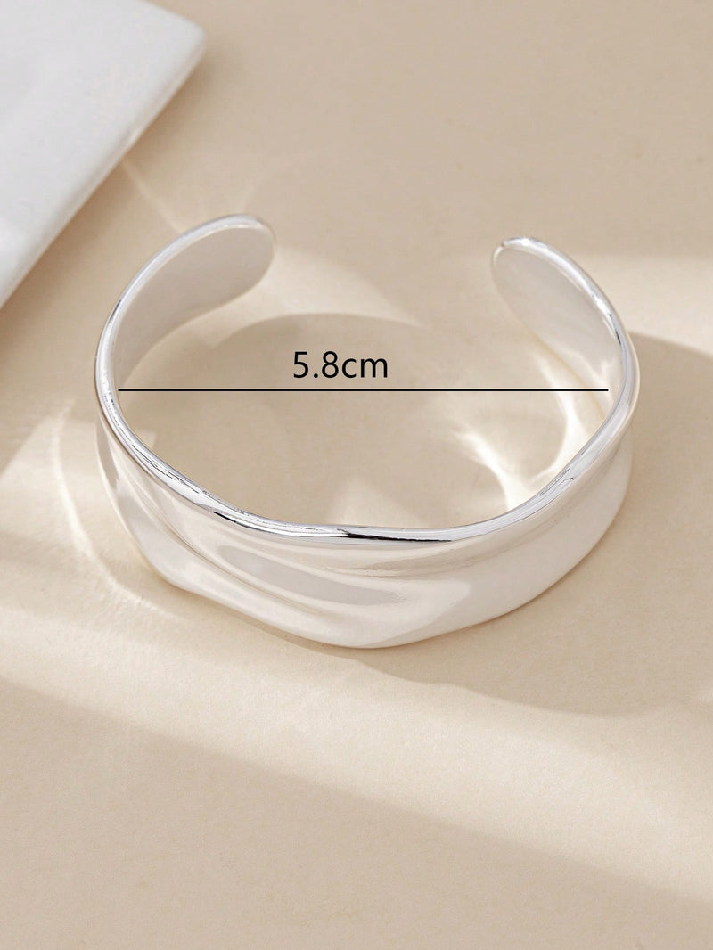 1 peça Bracelete Geométrico Assimétrico Vazado Fashion na Cor Dourada, Adequado para Férias, Praia, Festa Formal e Acessório Diário de Roupa