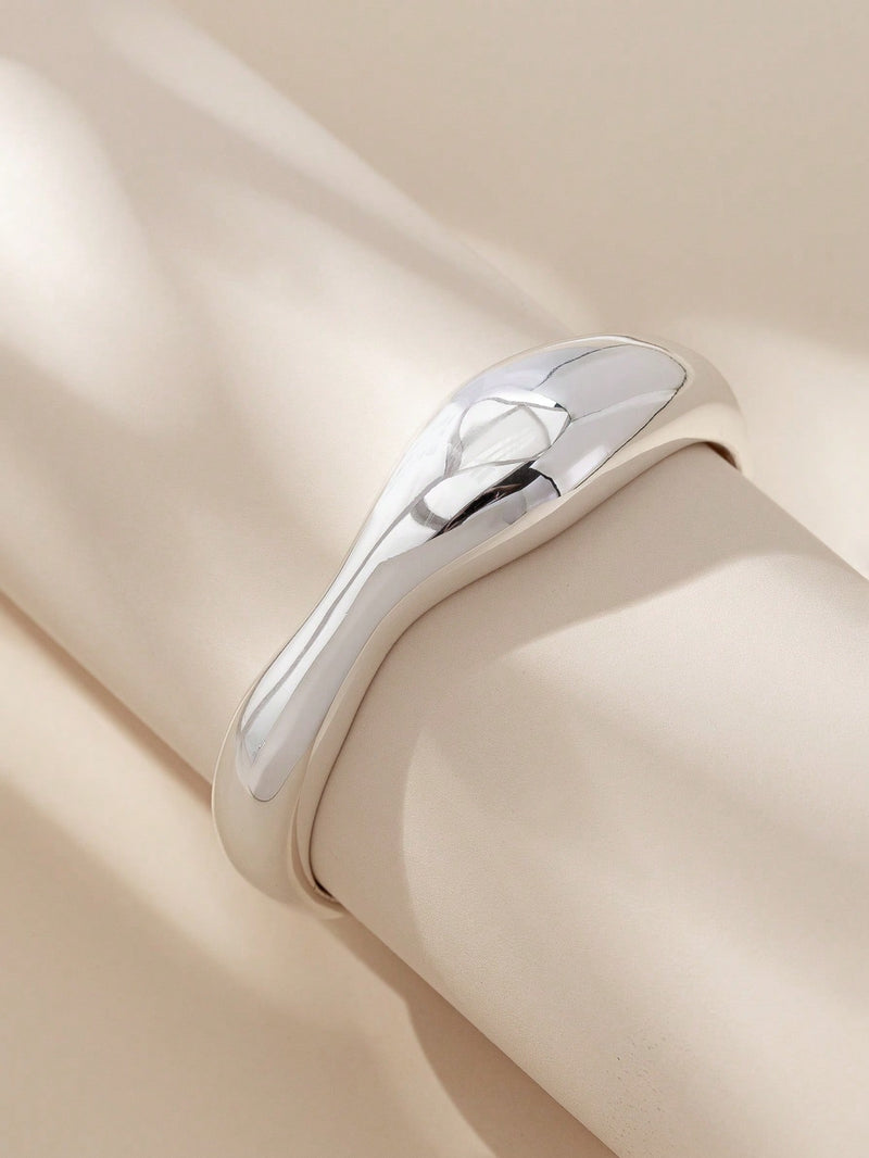 1 peça Bracelete Geométrico Assimétrico Vazado Fashion na Cor Dourada, Adequado para Férias, Praia, Festa Formal e Acessório Diário de Roupa