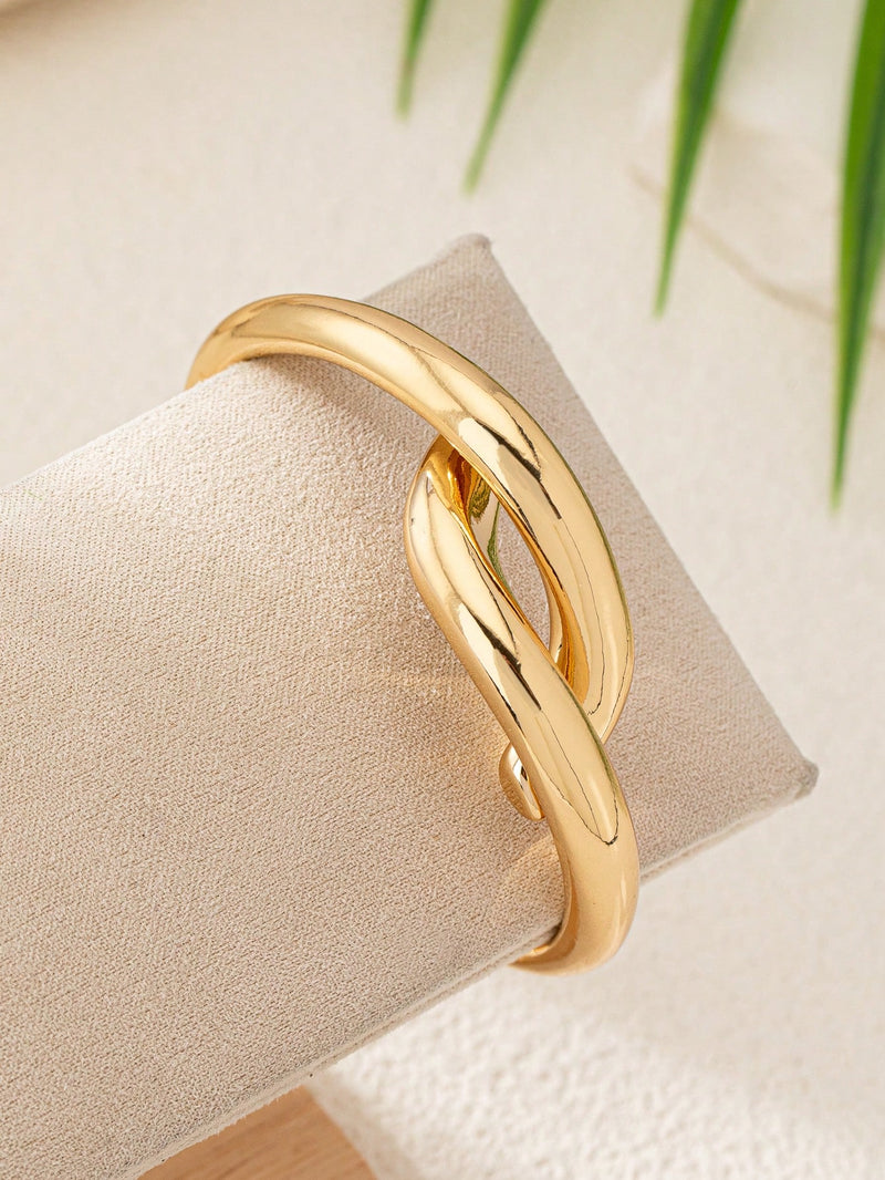 1 peça Bracelete Geométrico Assimétrico Vazado Fashion na Cor Dourada, Adequado para Férias, Praia, Festa Formal e Acessório Diário de Roupa