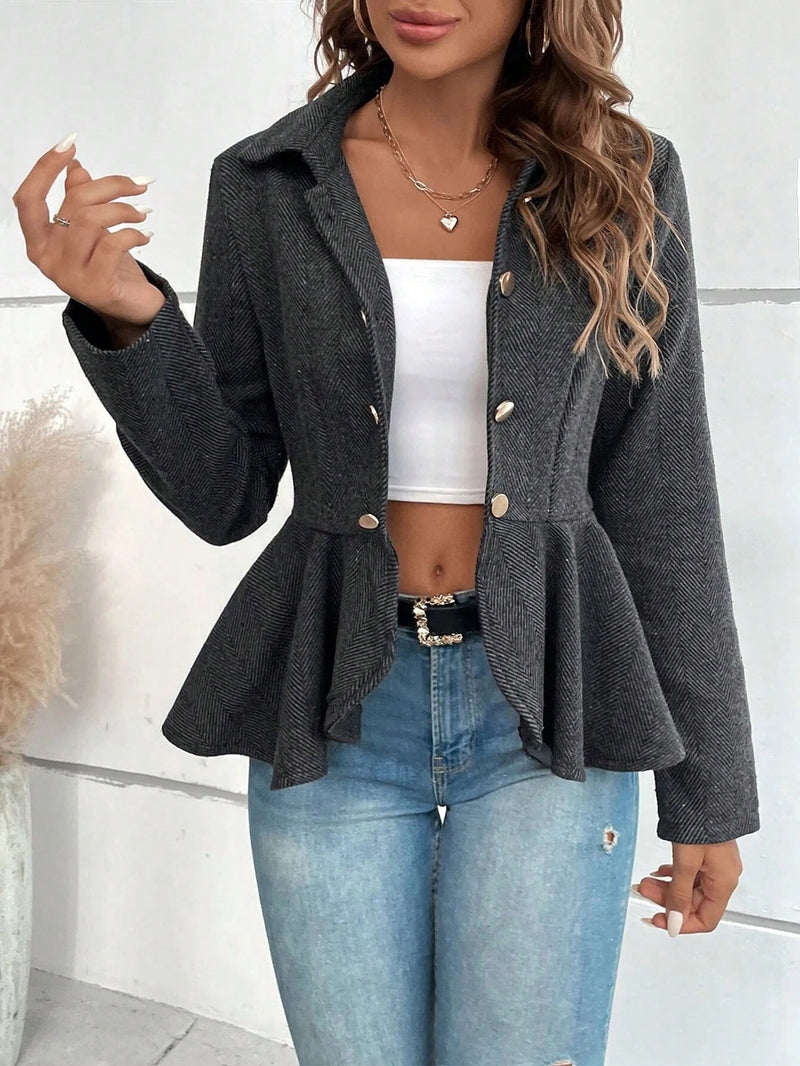 Vendedor Indicado
Casaco Blazer Feminino Curto Alfaiataria Jacquard com Babado e Botões Duplos
