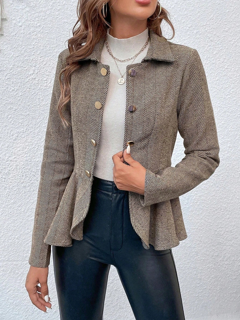 Vendedor Indicado
Casaco Blazer Feminino Curto Alfaiataria Jacquard com Babado e Botões Duplos