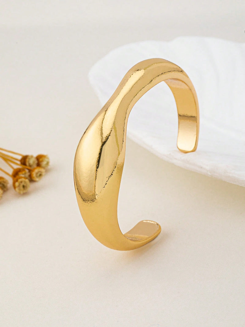 1 peça Bracelete Geométrico Assimétrico Vazado Fashion na Cor Dourada, Adequado para Férias, Praia, Festa Formal e Acessório Diário de Roupa