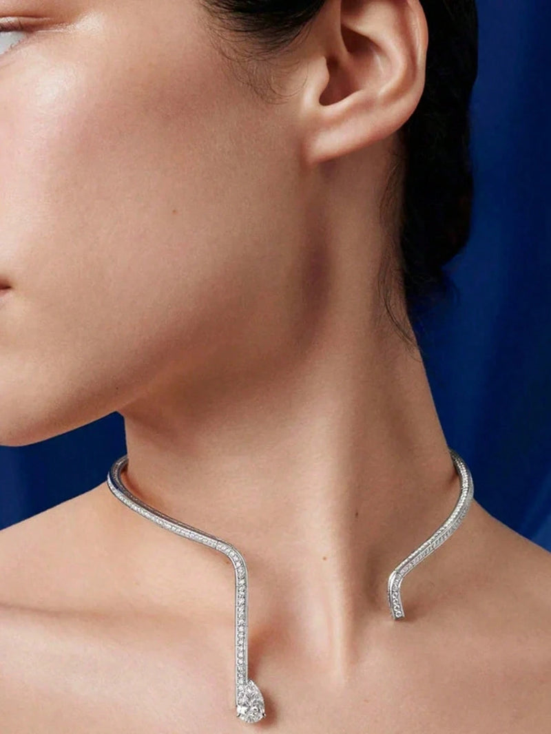 1 Peça Colar Choker Ajustável em Formato de Flor de Zircônia Para Mulheres