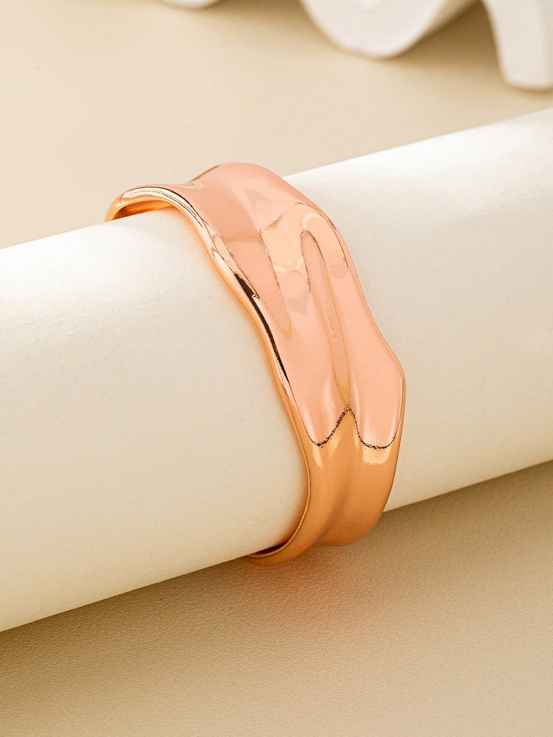 1 peça Bracelete Geométrico Assimétrico Vazado Fashion na Cor Dourada, Adequado para Férias, Praia, Festa Formal e Acessório Diário de Roupa