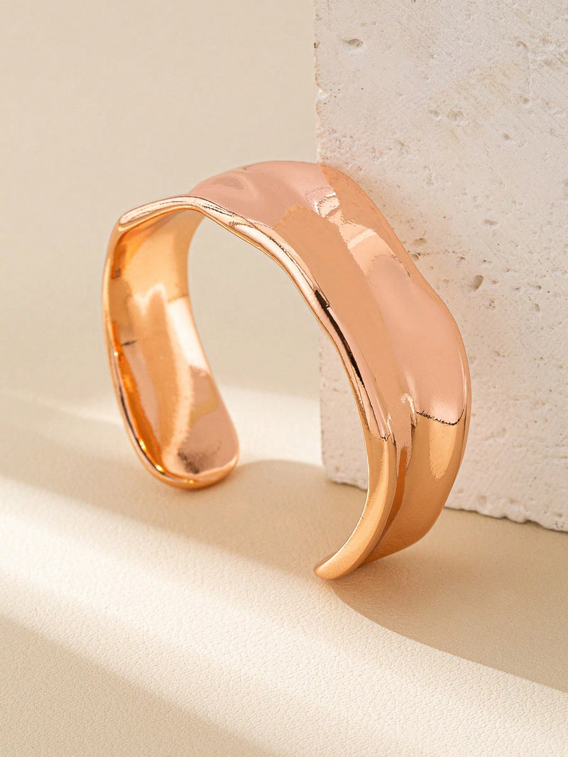 1 peça Bracelete Geométrico Assimétrico Vazado Fashion na Cor Dourada, Adequado para Férias, Praia, Festa Formal e Acessório Diário de Roupa