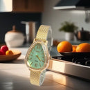 Relógio “Aurum Serpente” – Luxo e Elegância no Pulso