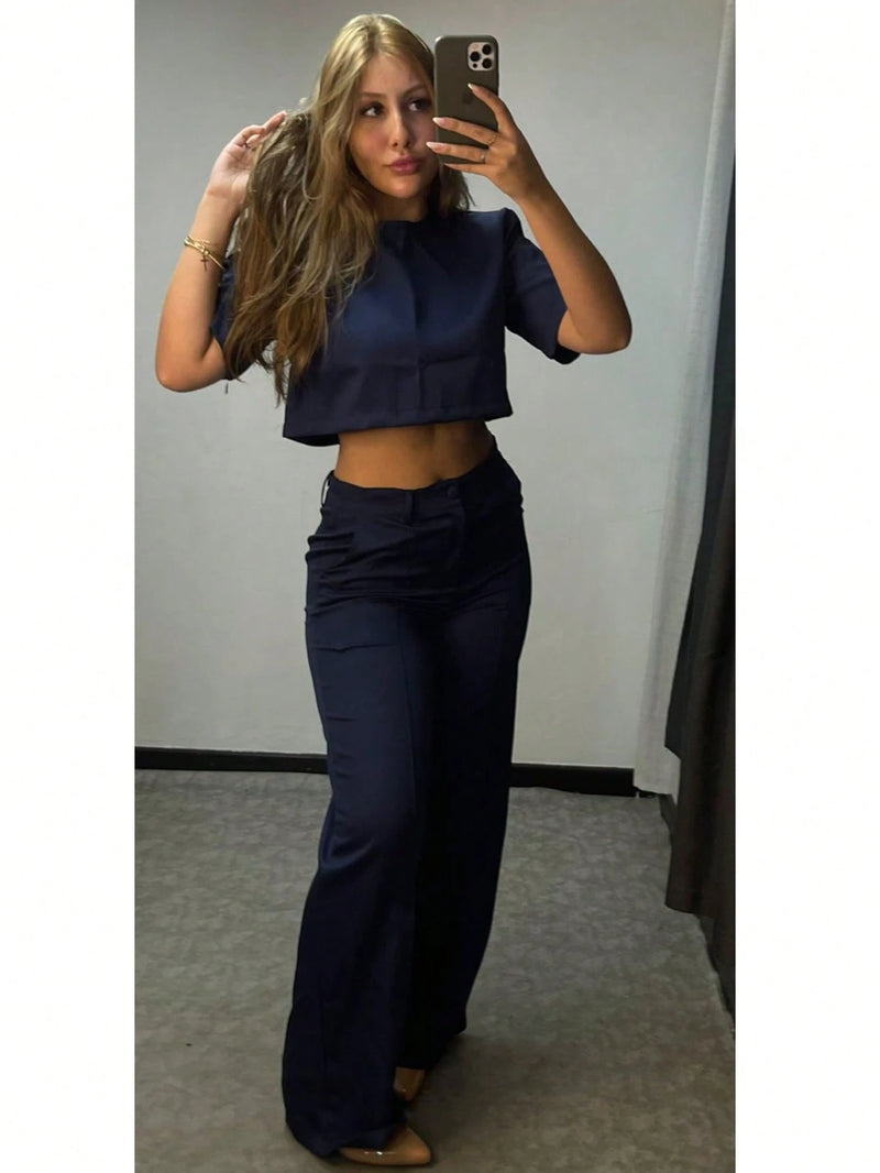 Vendedor IndicadoConjunto feminino de alfaiataria blusa manga curta com calça reta ótimo para usar no trabalho dia a dia casual premium acabamento pespontado